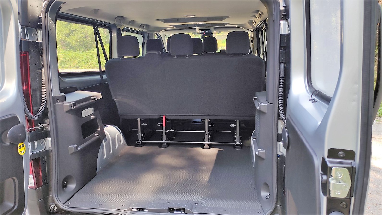 Renault Traffic 2022– manual minivan 8+1-1
