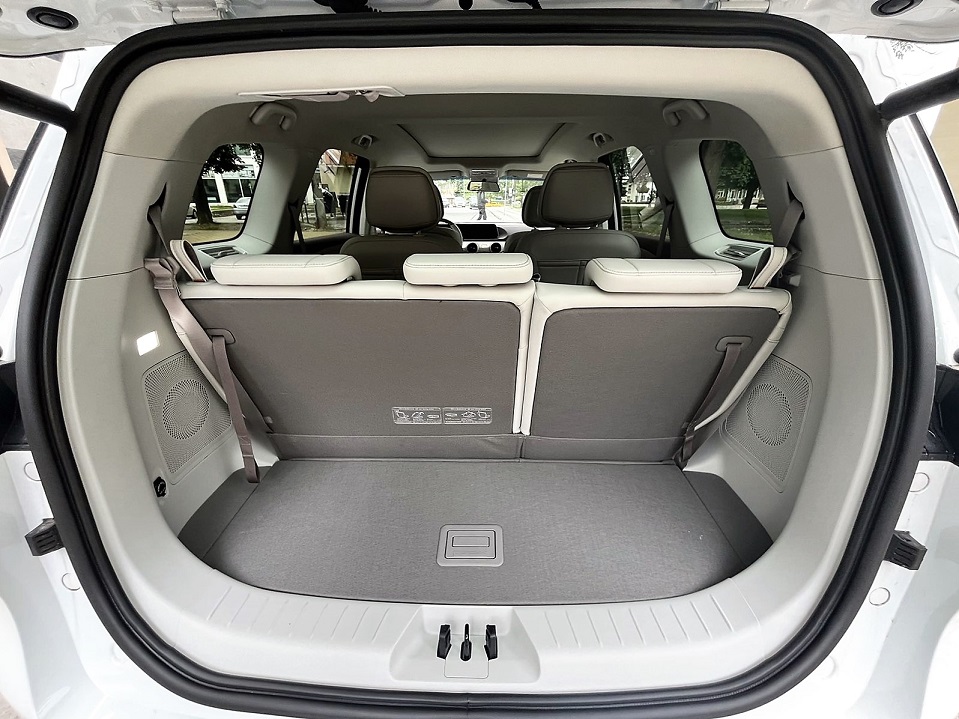 Dongfeng M4 Yacht Forthing-3