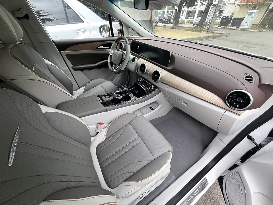 Dongfeng M4 Yacht Forthing-4